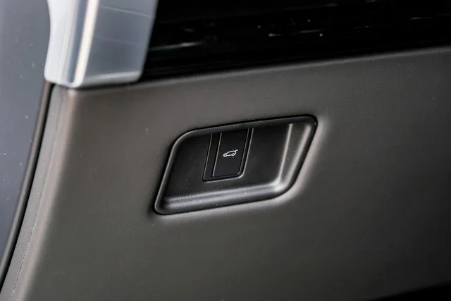 2026 Land Rover Range Rover SE - Photo 33