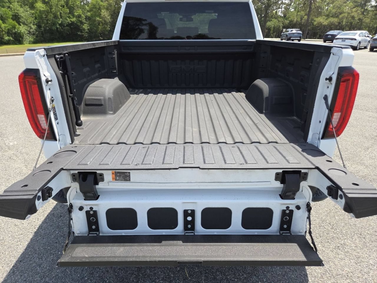 Used 2025 Summit White GMC AT4 image 23