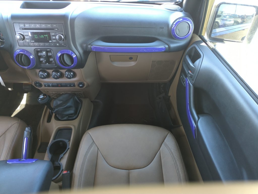 Used 2015 Black Jeep Unlimited Sahara image 16