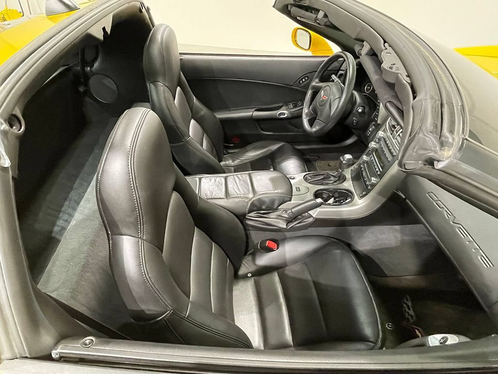 Used 2005 Millenium Yellow Chevrolet BASE image 44