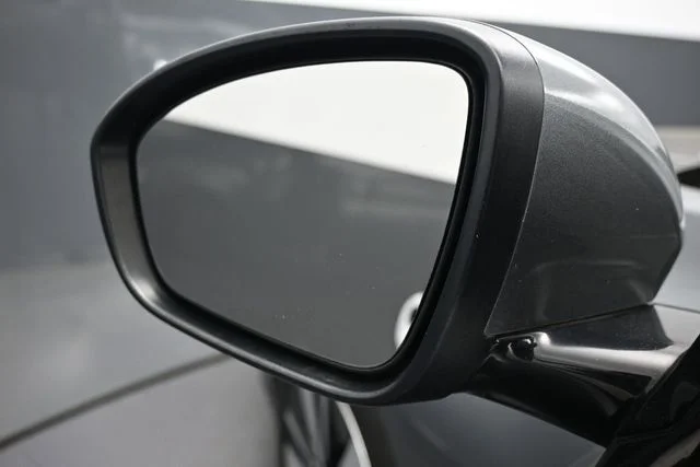 Used 2019 Gray Nissan 2.5 SL image 5