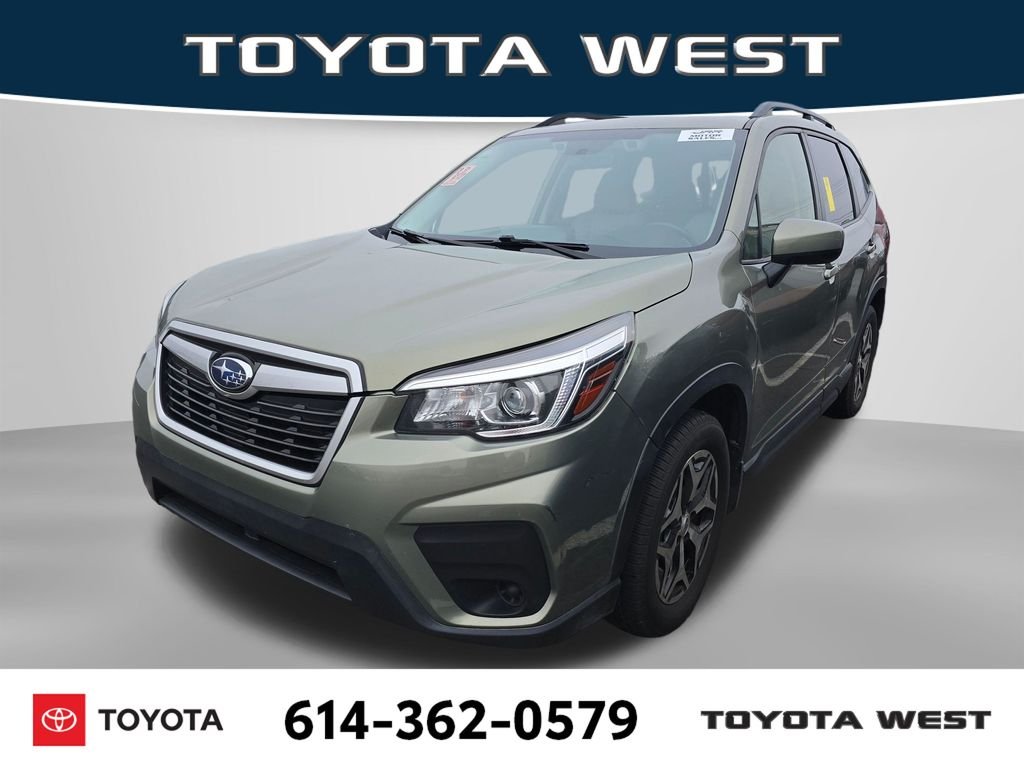 Used 2019 Green Subaru Premium image 3