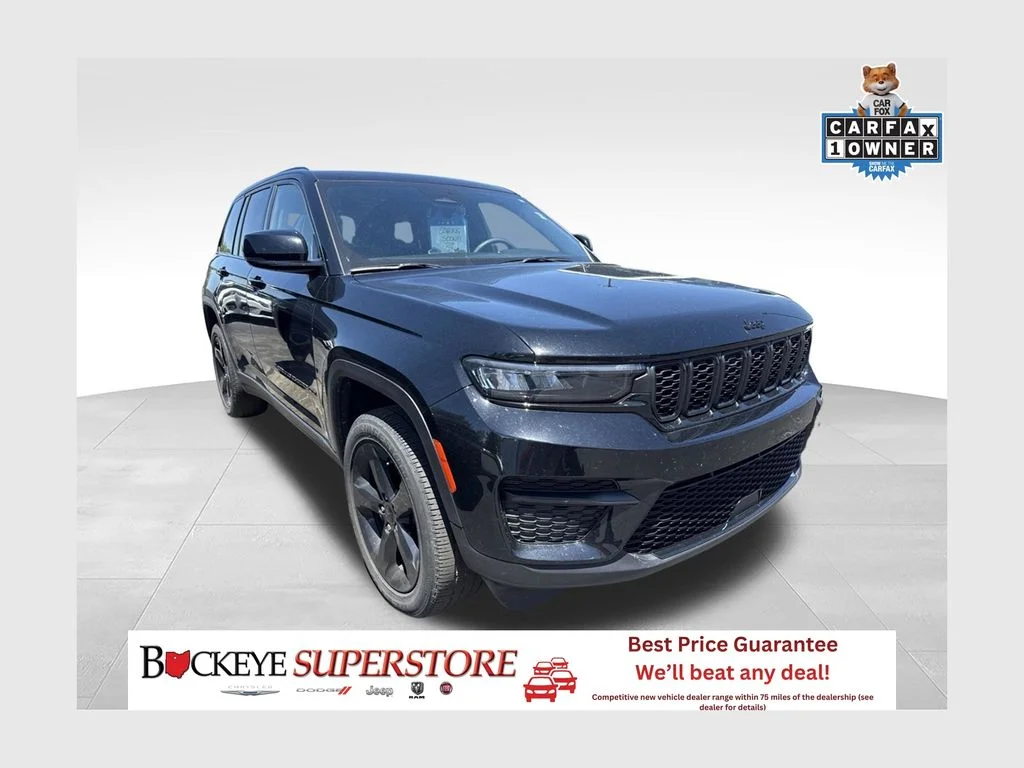 Used 2023 Black Jeep Altitude X image 1