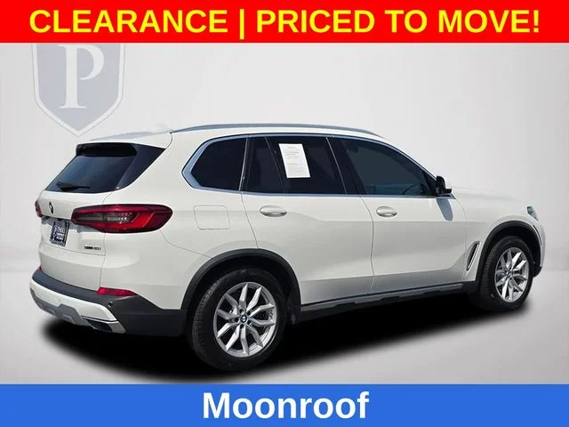Used 2020 White BMW sDrive40i image 7