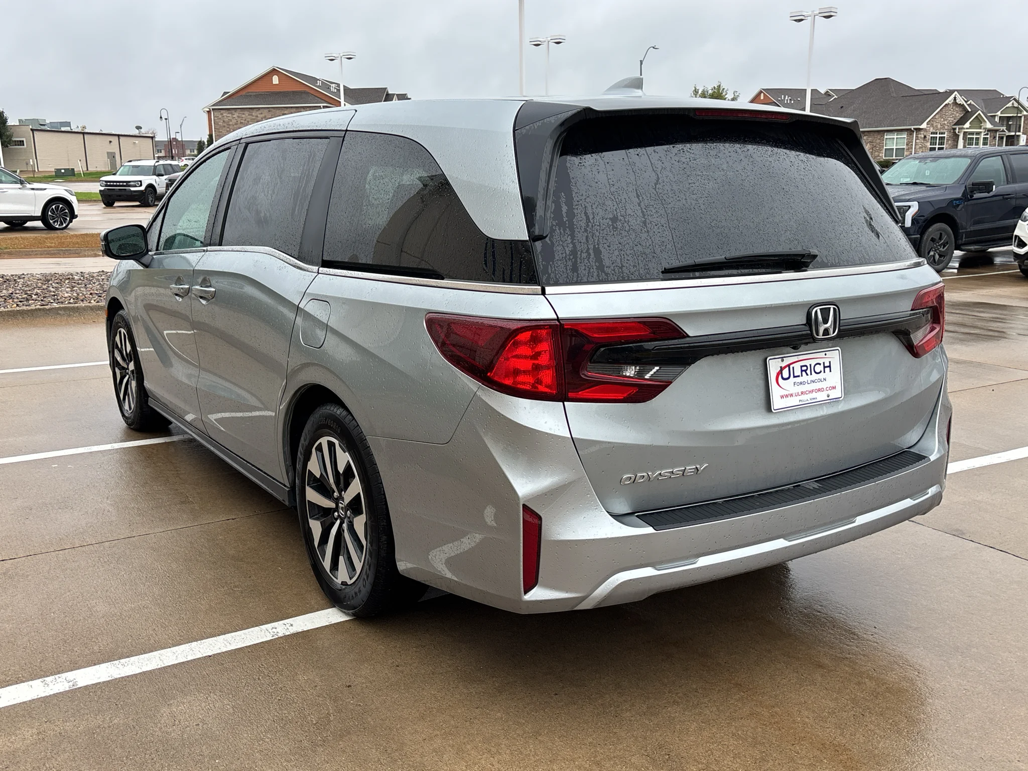 Used 2025 Silver Honda EX-L image 6