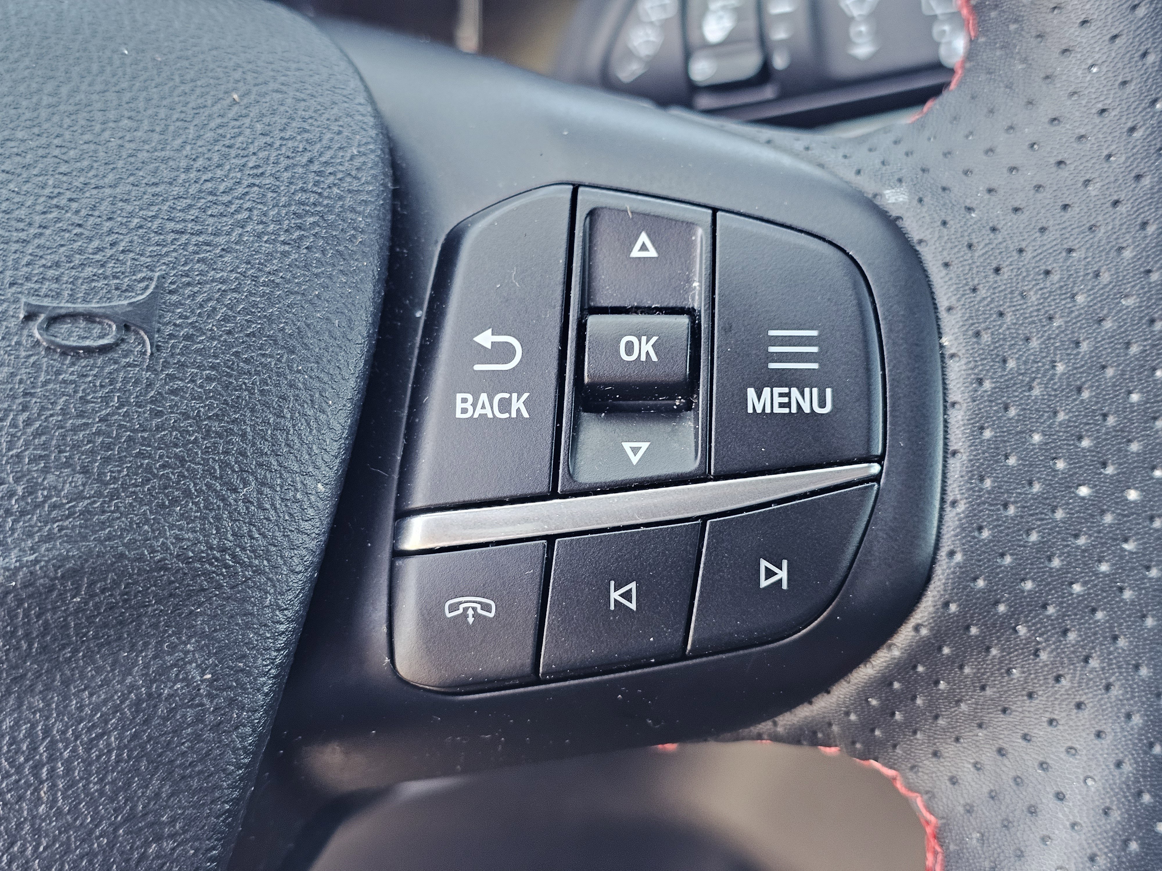 2025 Ford Escape ST-Line - Photo 22
