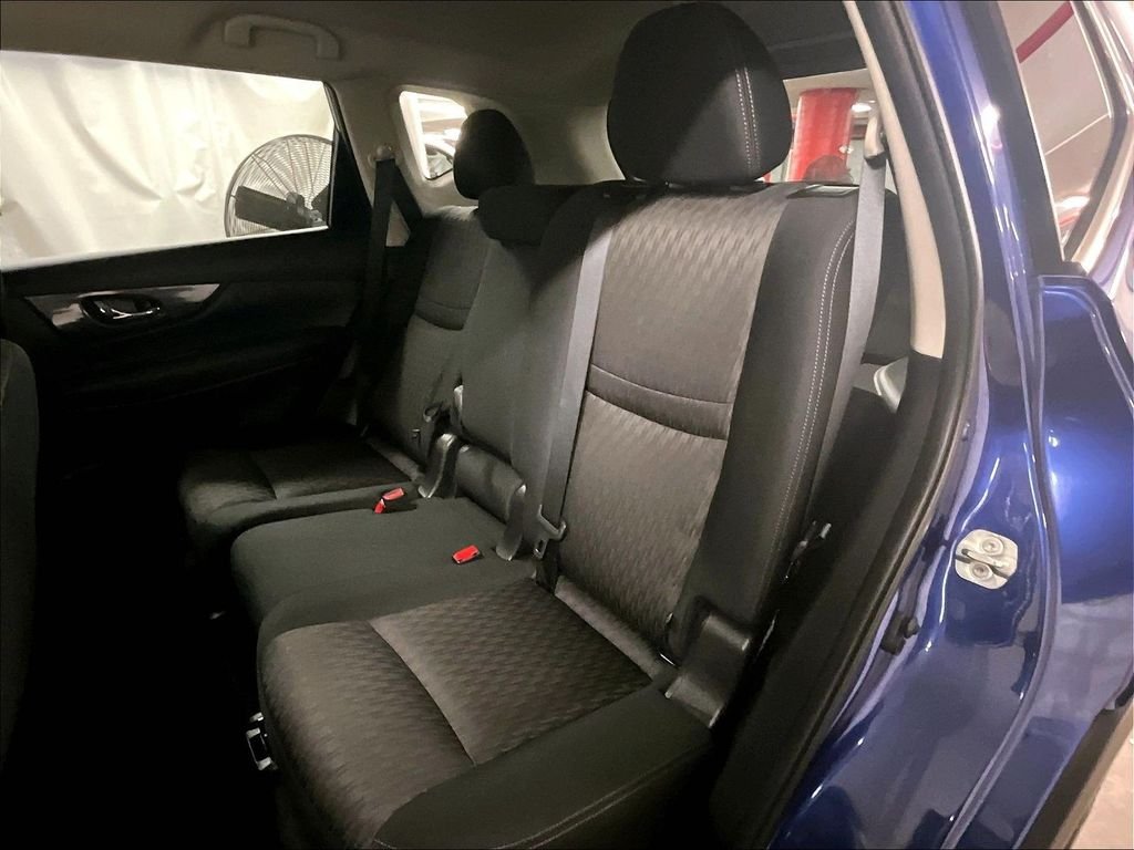 Used 2020 Blue Nissan SV image 14