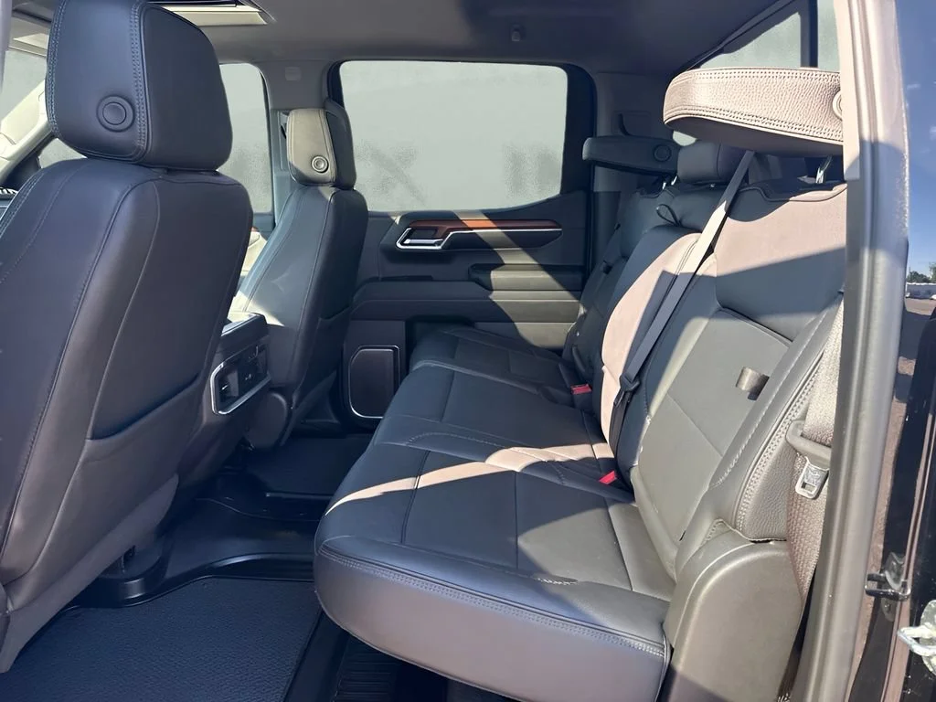 Used 2023 Onyx Black GMC Denali image 13