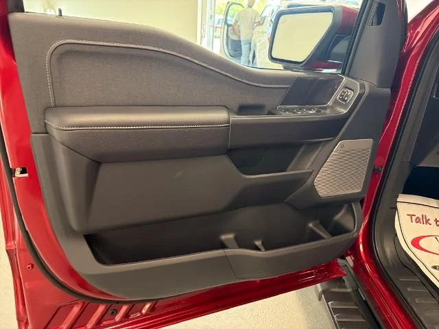 New 2026 Ruby Red Metallic Tinted Clearcoat Ford Lariat® image 27