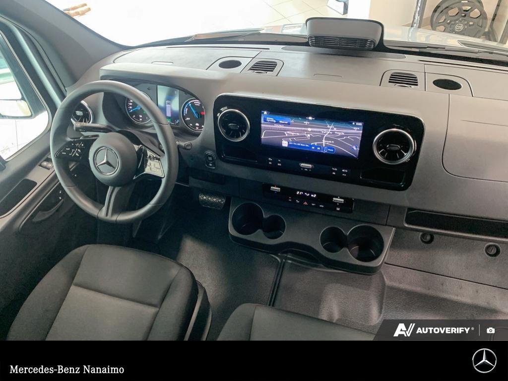 2025 Mercedes-Benz eSprinter Cargo Van