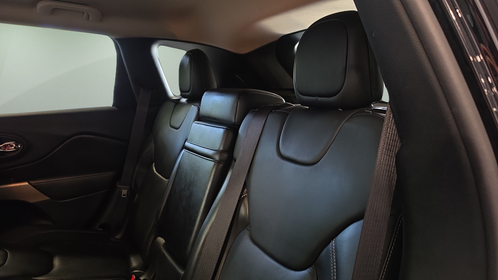 Used 2018 Black Jeep Limited image 19