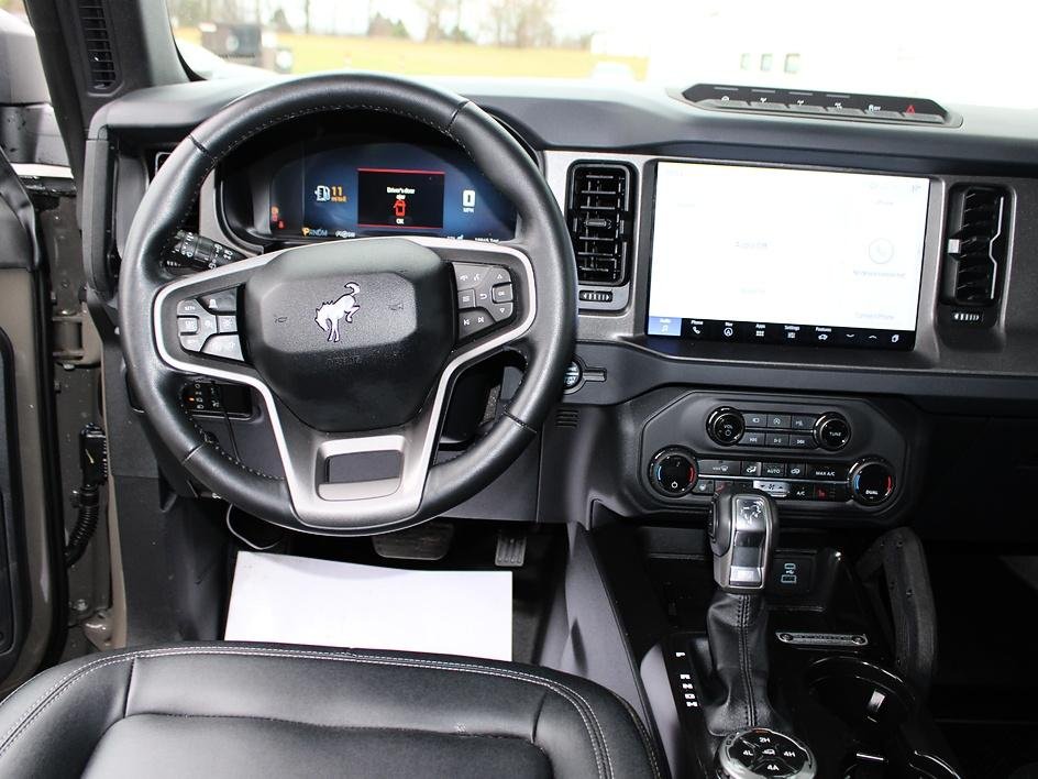 Used 2025 Gray Ford Badlands image 35
