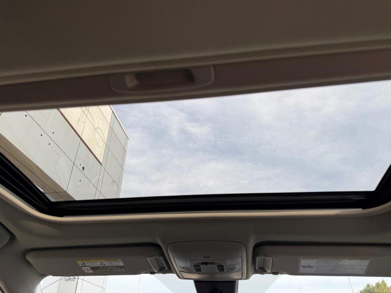 Used 2018 Black Currant Toyota XLE image 15