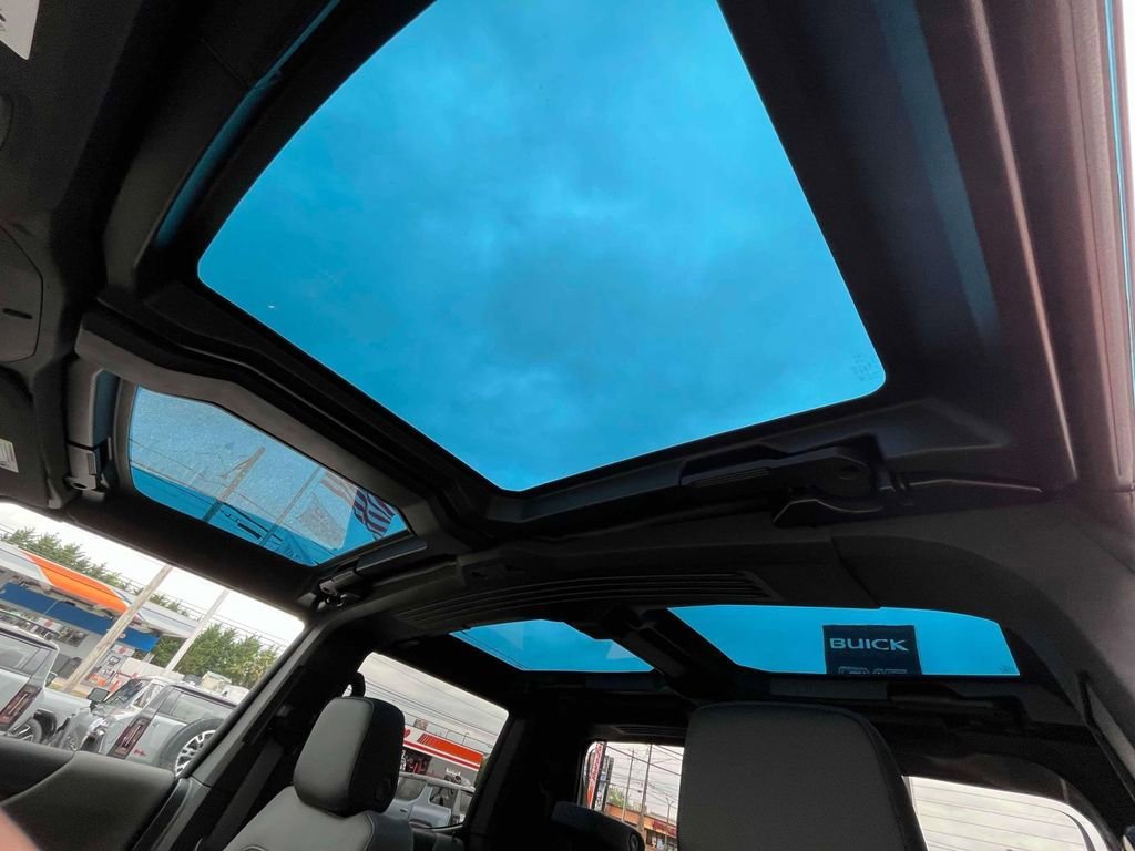 2025 GMC HUMMER EV 3X - Photo 31