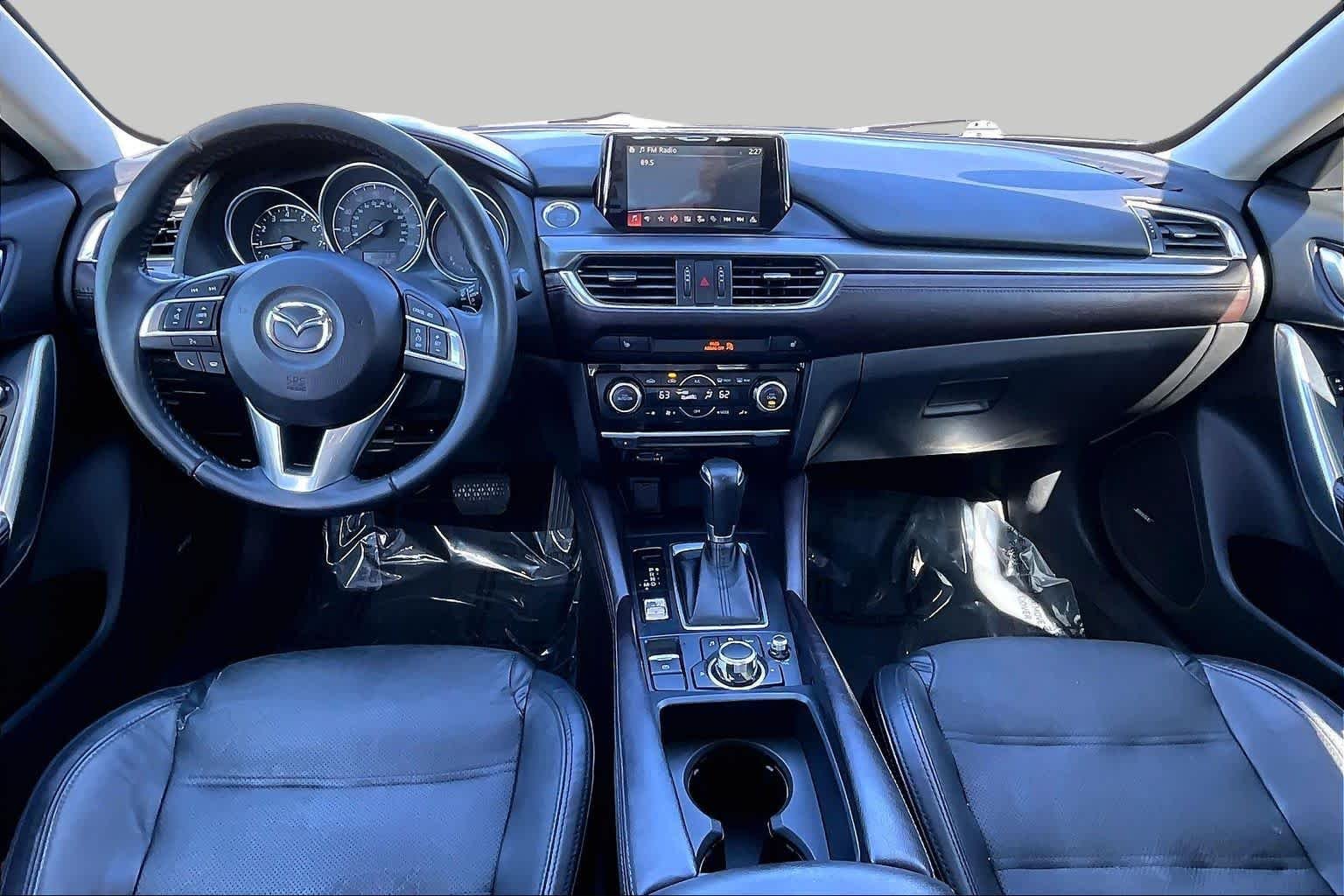 Used 2016 Blue Reflex Mica Mazda i Grand Touring image 15