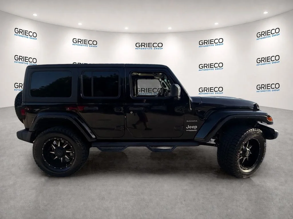 Used 2018 Black Clearcoat Jeep Unlimited Sahara image 8