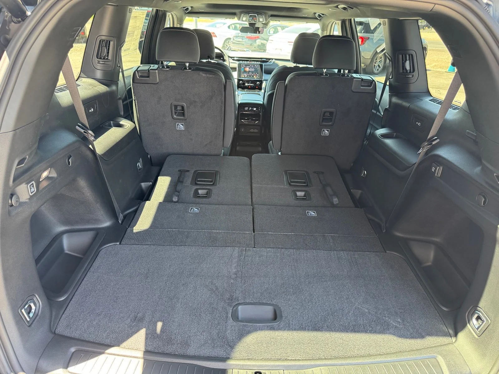 New 2026 Baltic Gray Metallic Clear-Coat Exterior Paint Jeep Laredo X image 9