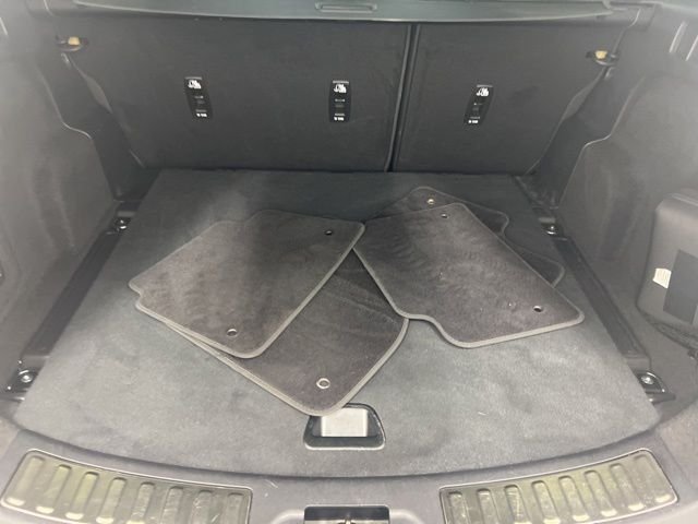 Used 2023 Blue Land Rover S R-Dynamic image 11