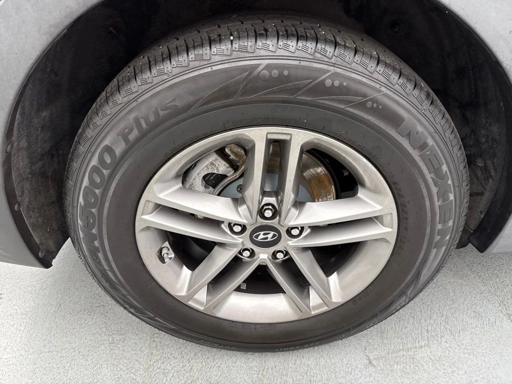 Used 2017 Copper Hyundai 2.4 Base image 13