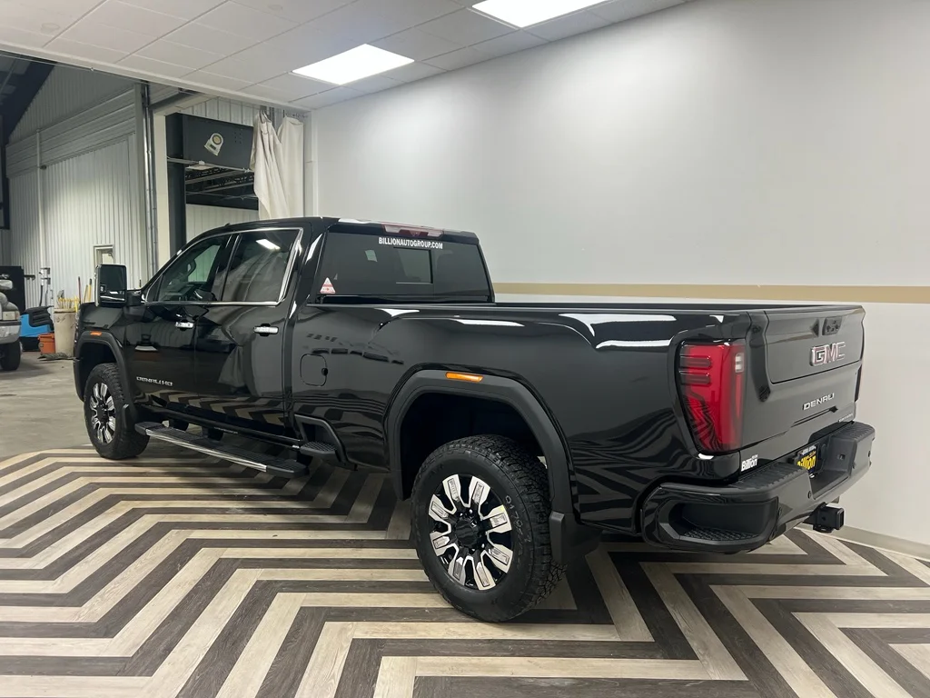 2026 GMC Sierra 3500HD Denali - Photo 14