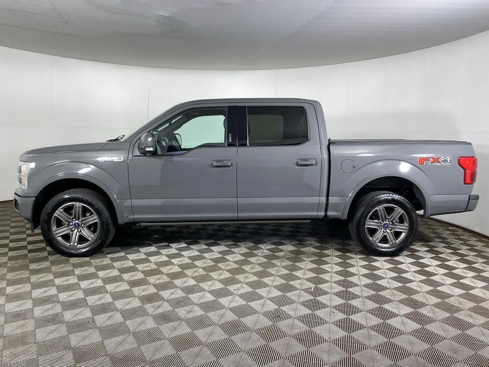 Used 2020 Lead Foot Ford LARIAT image 3