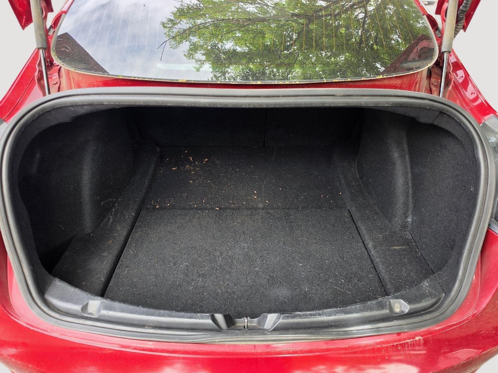Used 2018  Tesla Long Range Battery image 14