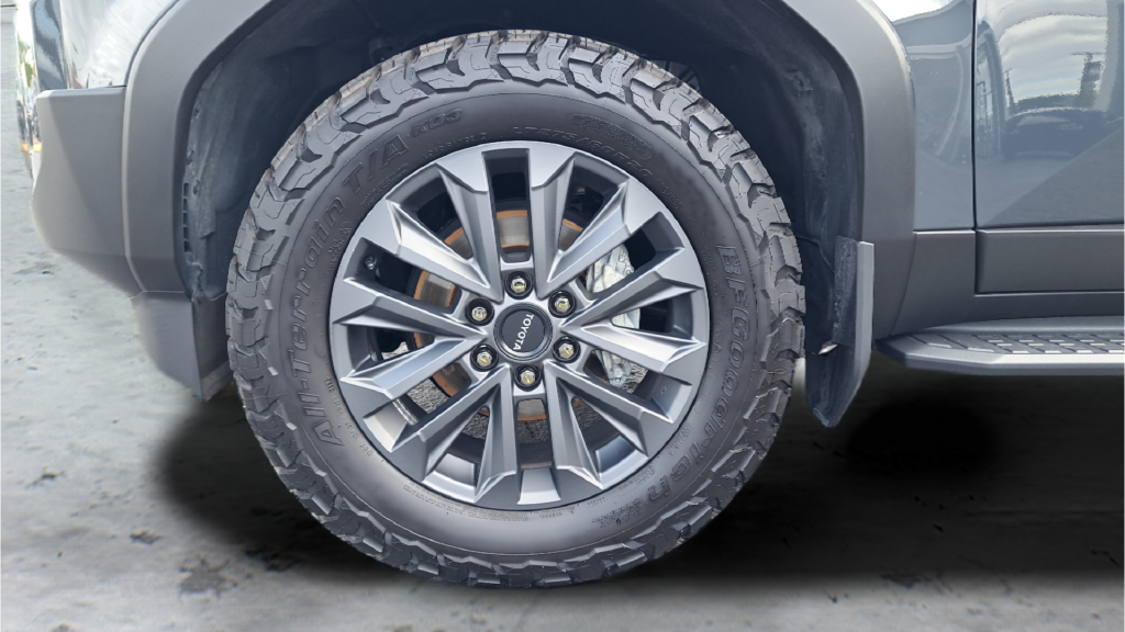 Used 2025 Gray Toyota Base image 28