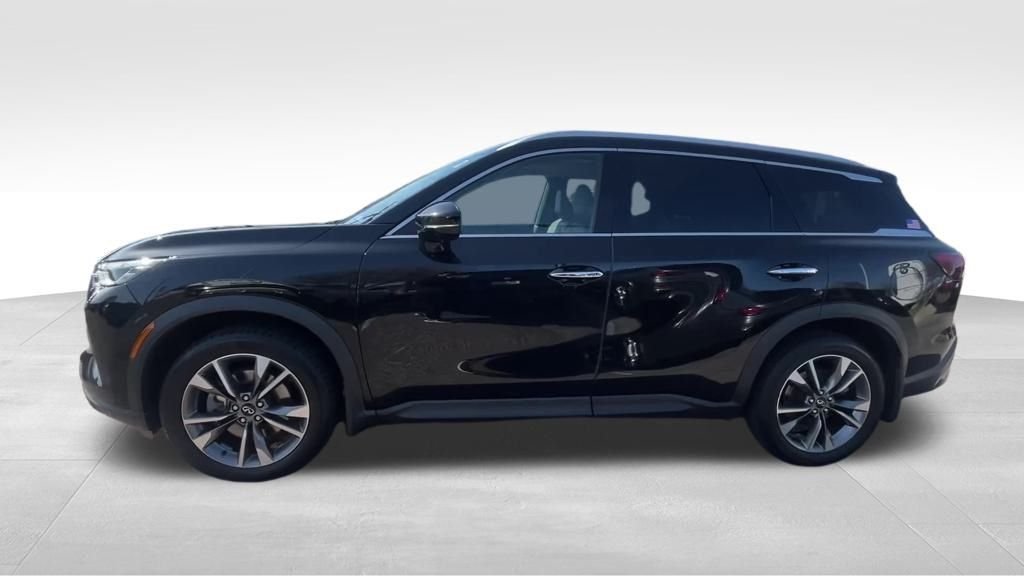 Used 2023 Black INFINITI LUXE image 20