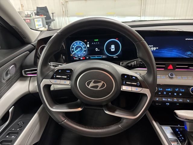 2024 Hyundai Elantra Limited - Photo 14