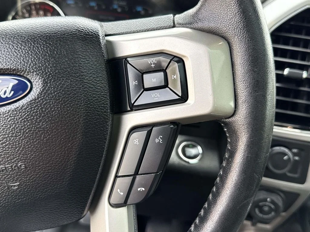 Used 2018 Gray Ford Lariat image 24