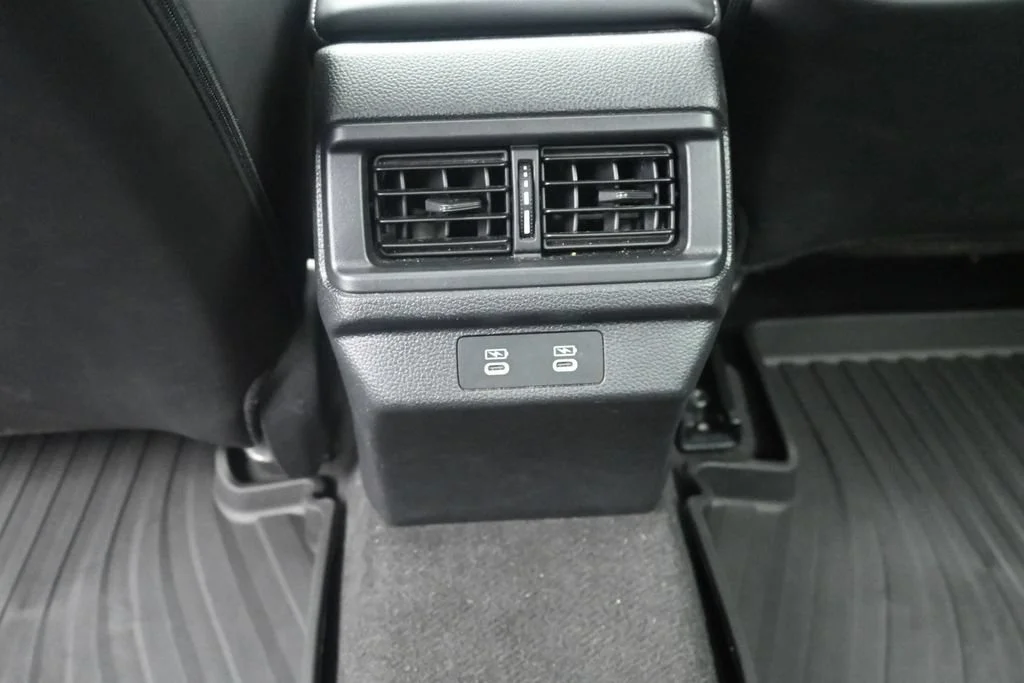 Certified Used 2024 Platinum White Pearl Honda HYBRID TRG image 22