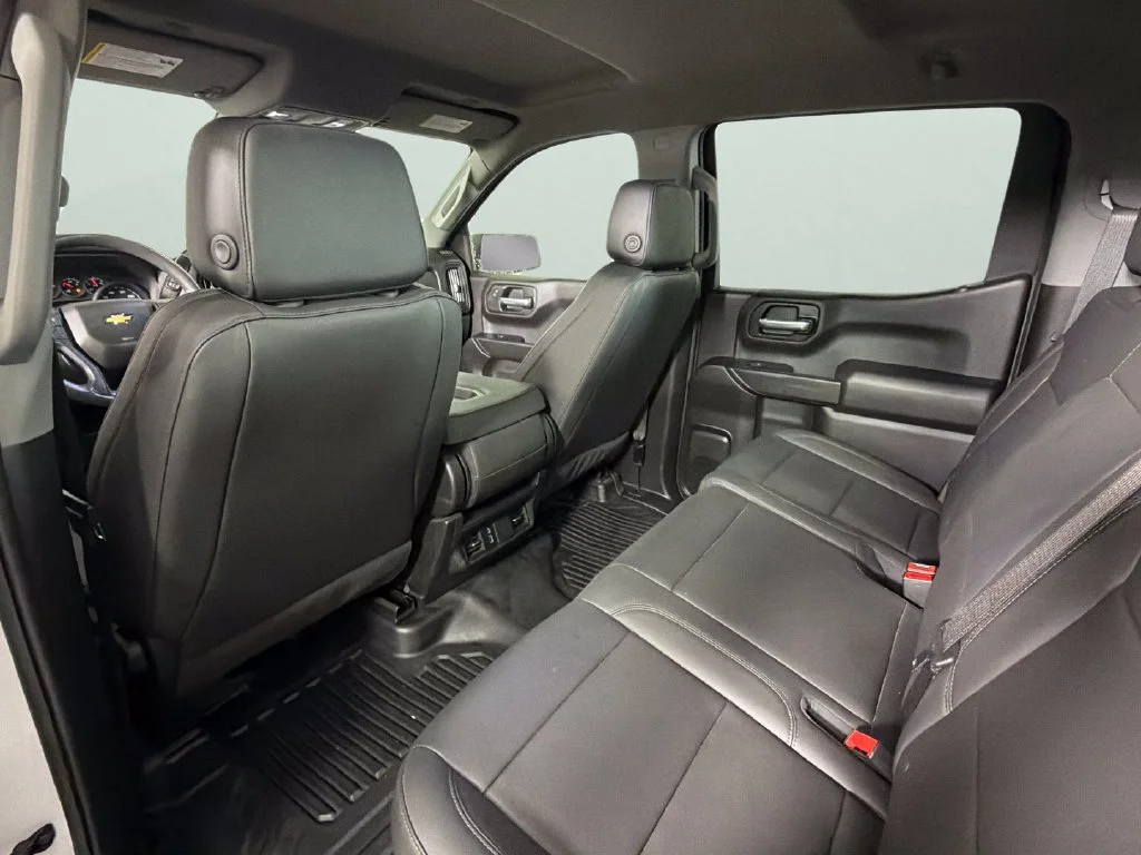Used 2025 Summit White Chevrolet WT image 27