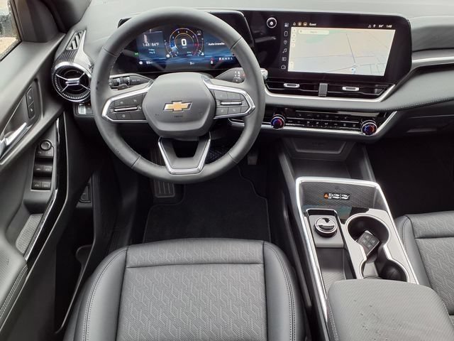 New 2026 Summit White Chevrolet LT image 4