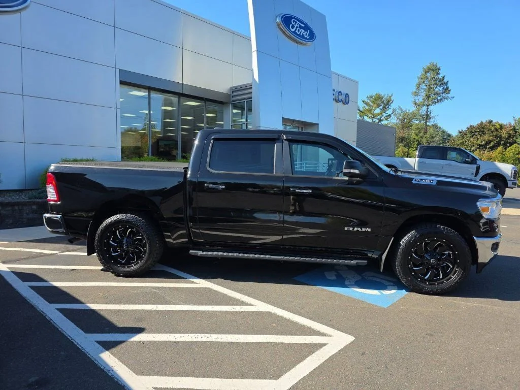 Used 2019 Diamond Black Ram Big Horn/Lone Star image 2