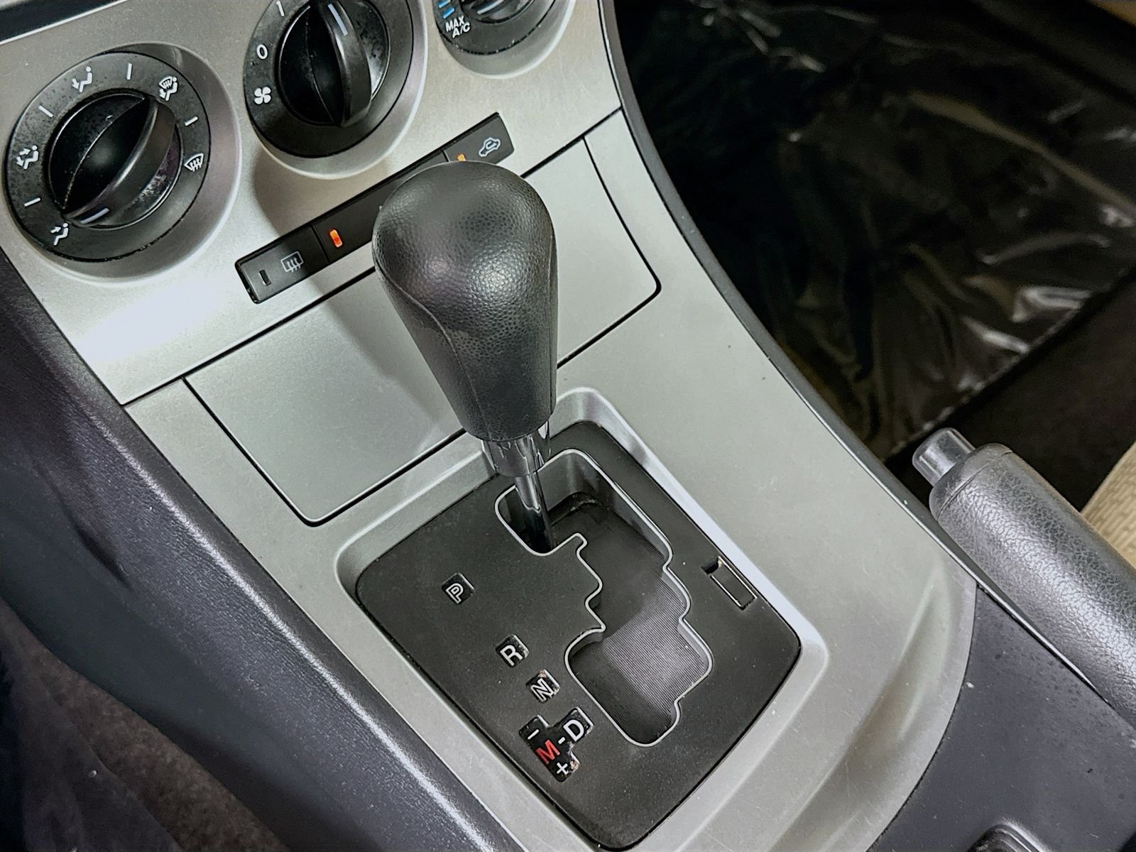 Used 2010 Copper Red Mica Mazda i Touring image 15
