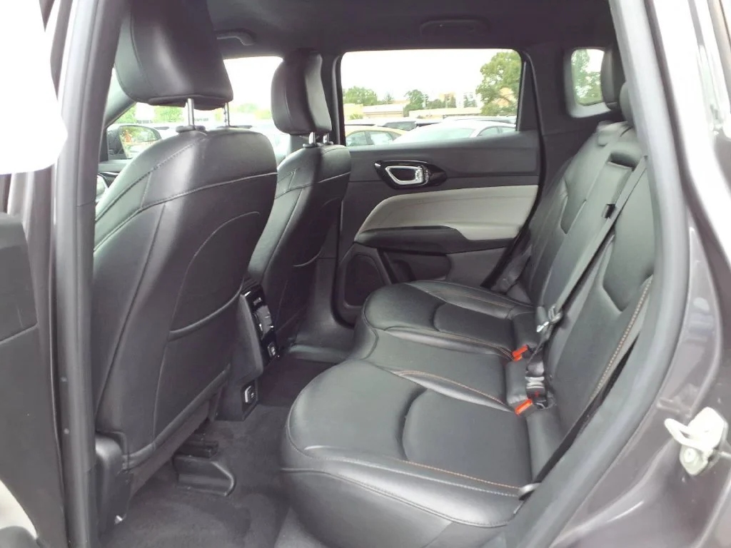 Used 2024 Baltic Gray Metallic Clearcoat Jeep Limited image 18
