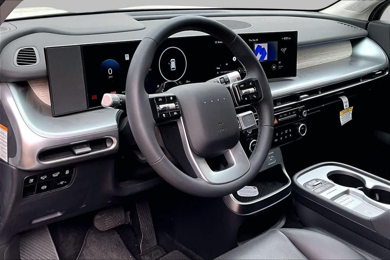 New 2026 Snow White Pearl Hyundai SEL image 8
