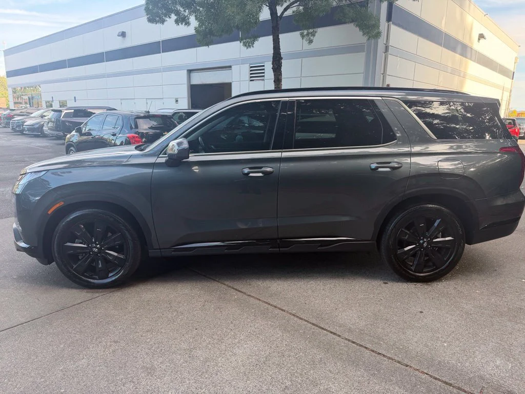 Used 2025 Steel Graphite Hyundai XRT image 7