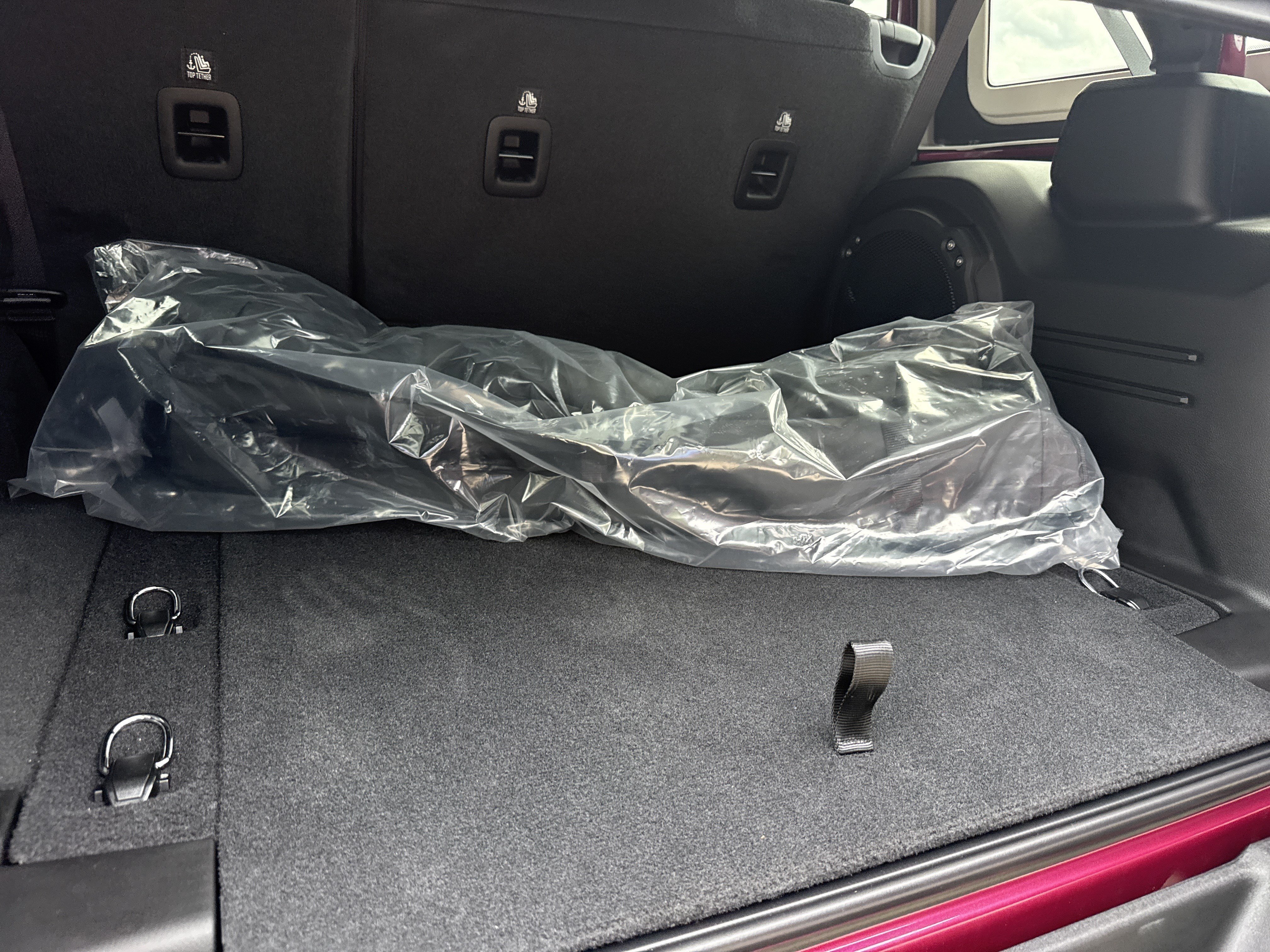 New 2026 Tuscadero Pearlcoat Jeep Sport S image 18