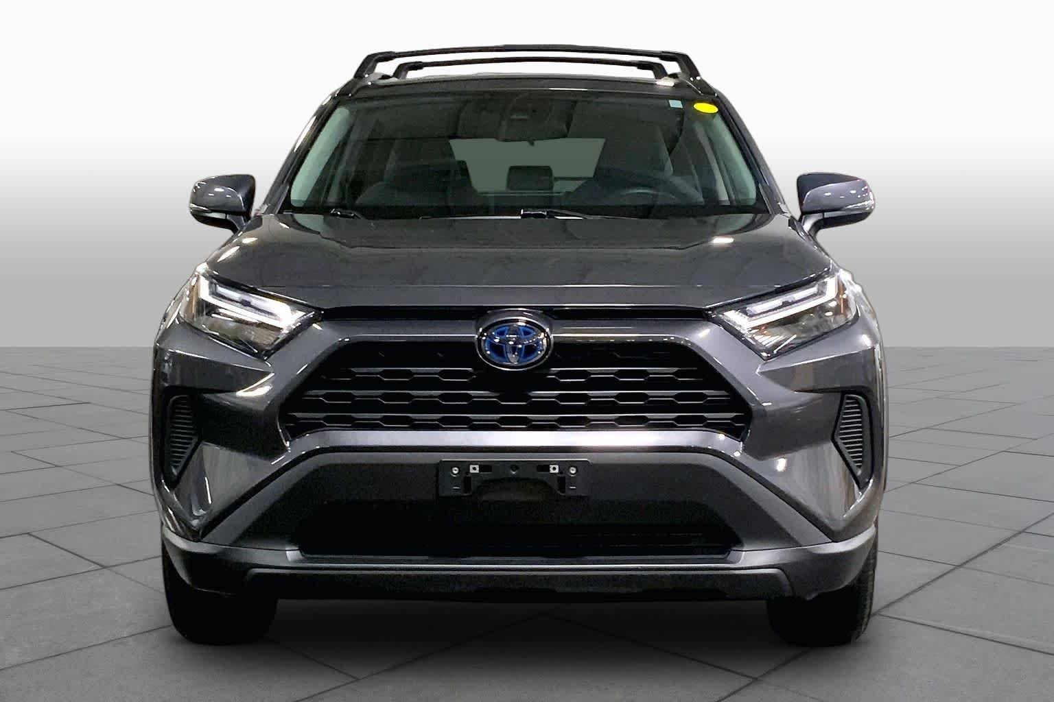 Used 2024 Magnetic Gray Metallic Toyota Hybrid XLE image 4