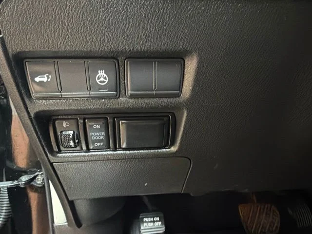 Used 2019 Black Obsidian INFINITI LUXE image 23