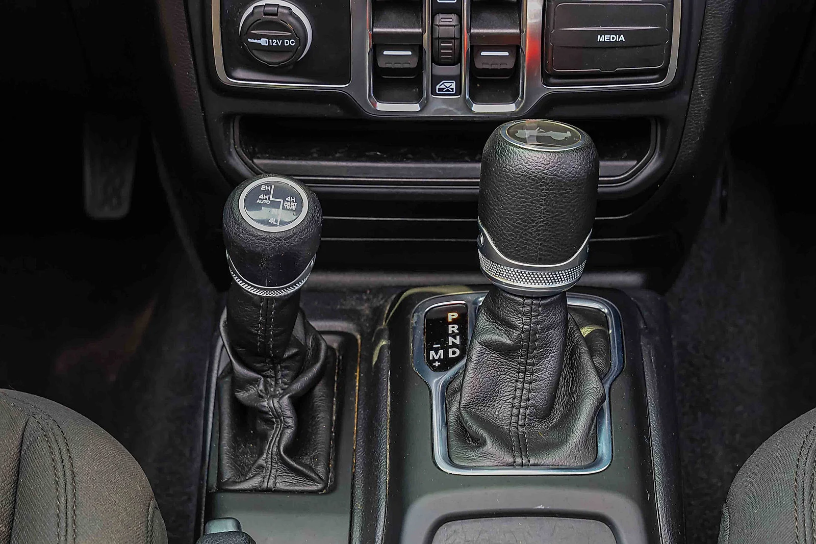 Used 2023 Hydro Blue Pearlcoat Jeep Willys image 13