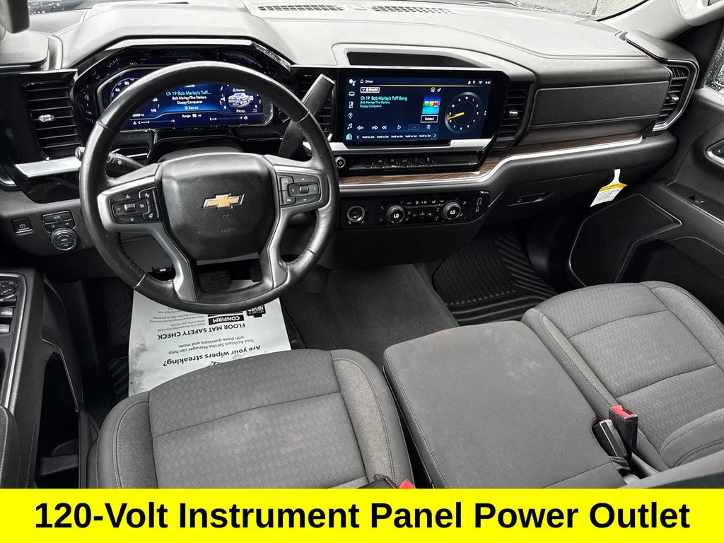 Used 2022 Black Chevrolet LT image 20