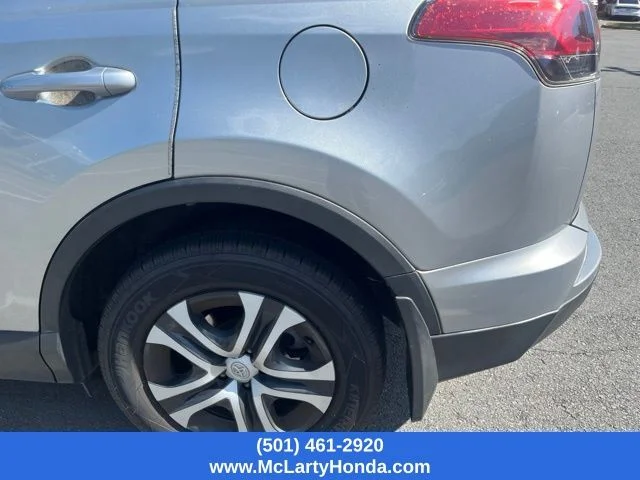 Used 2018 Silver Toyota LE image 11