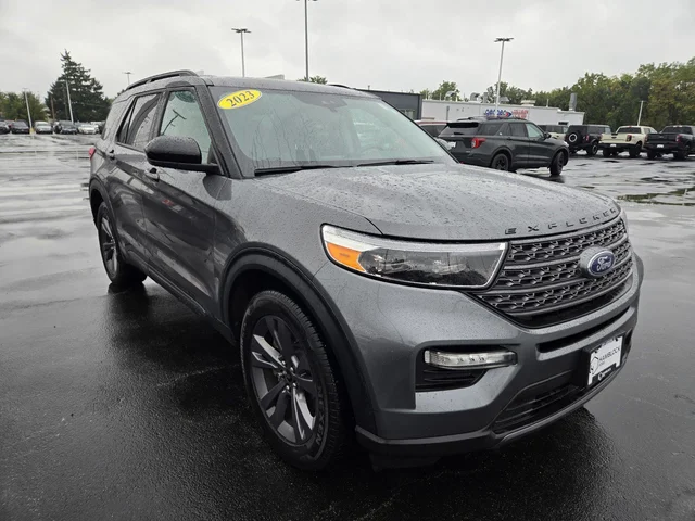 2023 Ford Explorer XLT