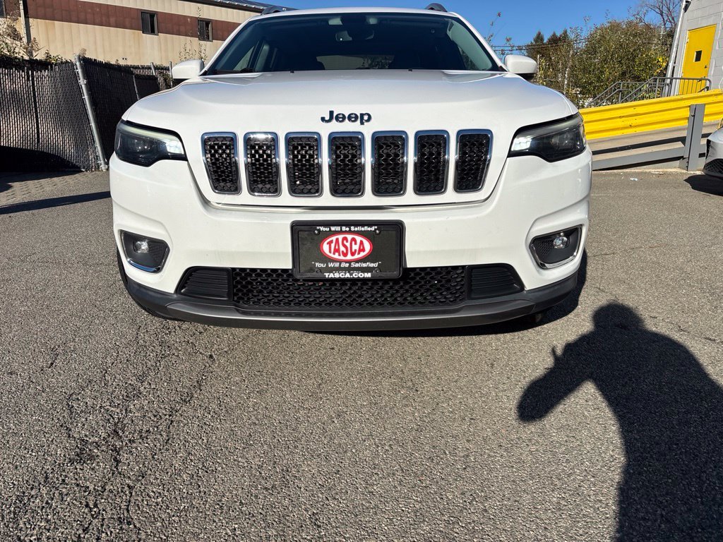 Used 2019 White Jeep Limited image 9