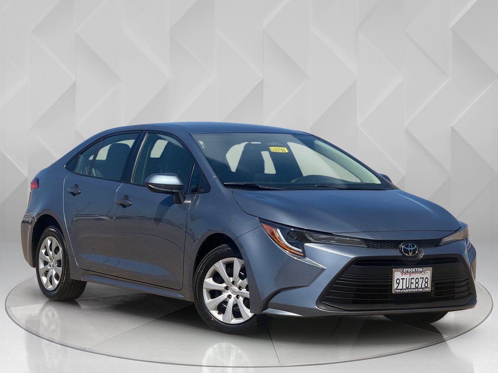 Certified Used 2025 Celestite Toyota LE image 6