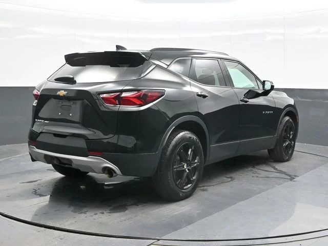 Used 2020 Black Chevrolet LT image 9