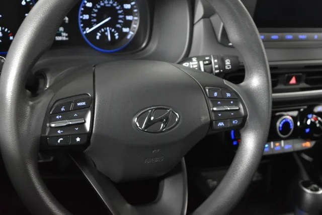 Used 2022 Red Hyundai SEL image 11