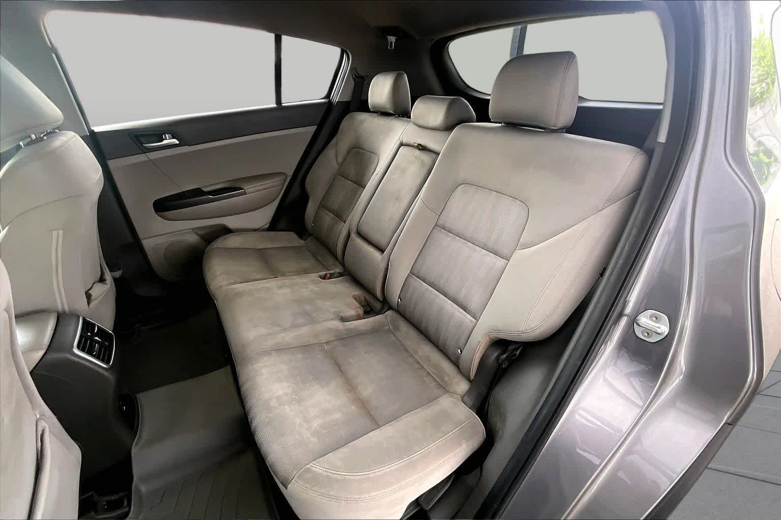 Used 2017 Mineral Silver Kia LX image 19